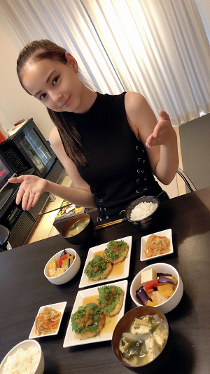 稲垣姫菜と和食